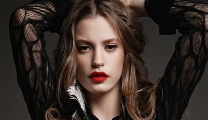 Serenay Sarıkaya Resimleri - 4.Resim