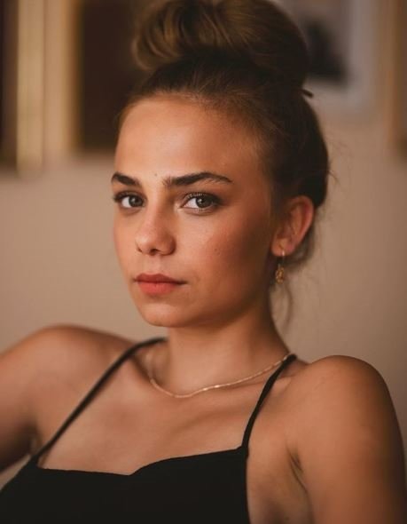 Bahar Şahin Resimleri 4.Resim