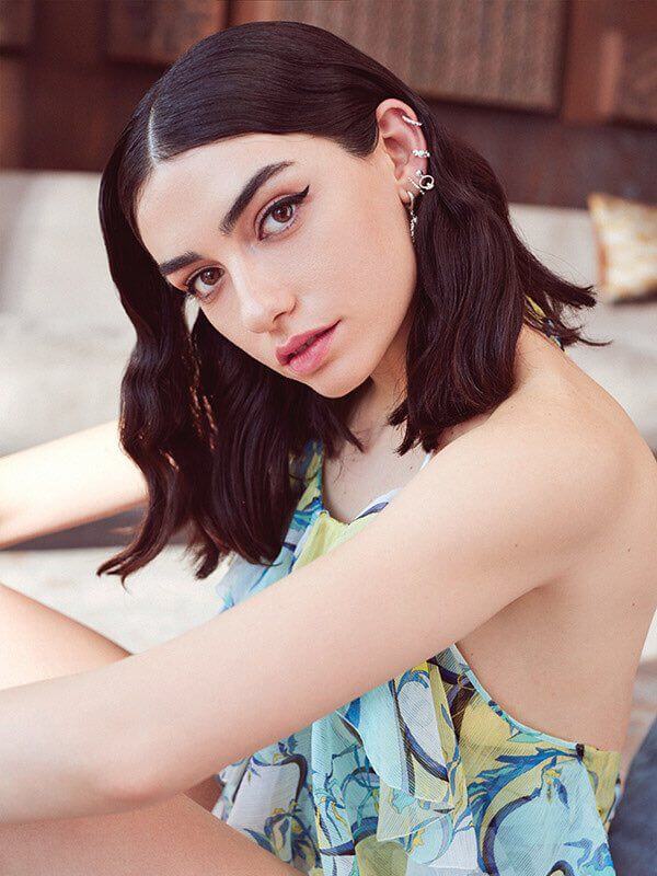 Hazar Ergüçlü Resimleri - 5.Resim