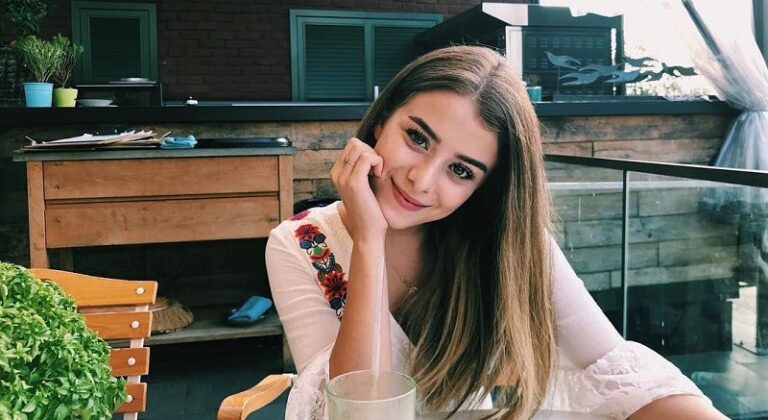 İlayda Alişan Kimdir, Hakkında, Biyografisi