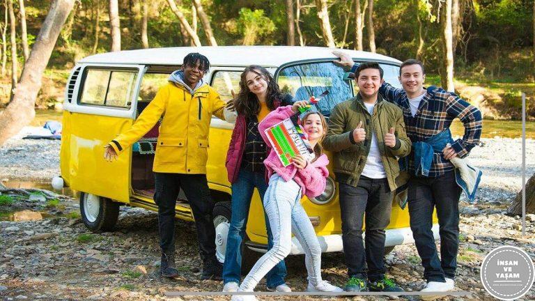 Masal Şatosu Peri Hırsızı Konusu ve Oyuncuları